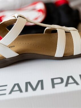 Dream Pairs White Strappy T‑Bar Comfort Sandal